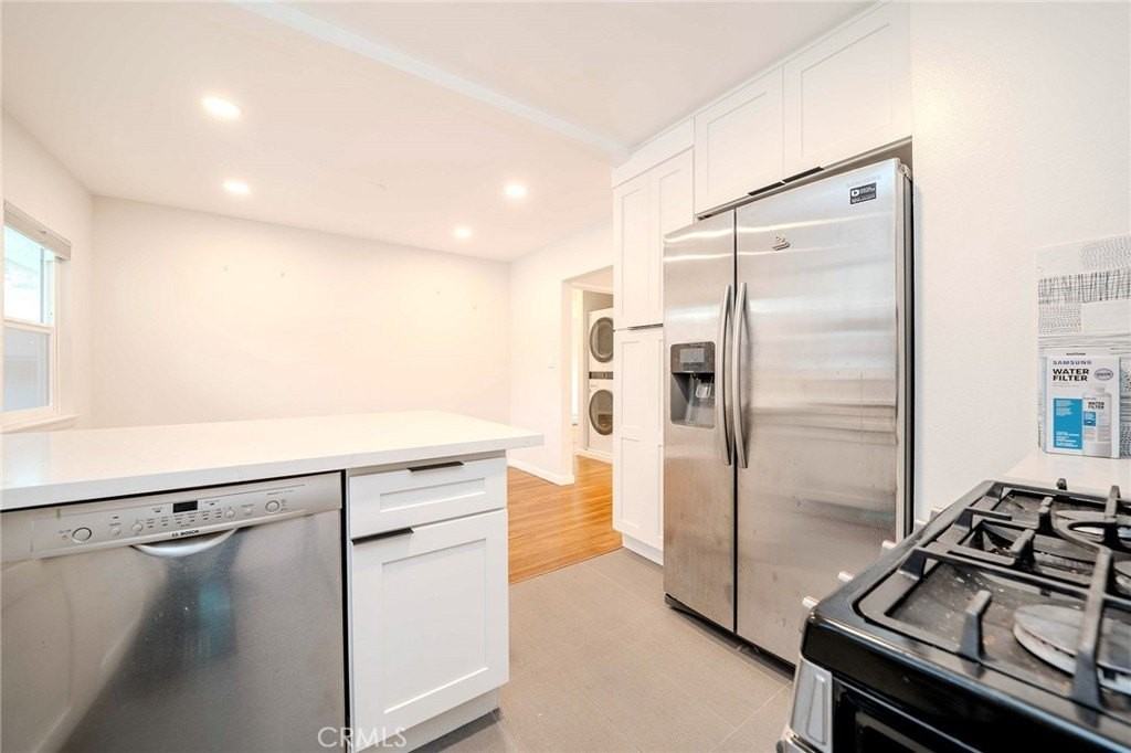 5841 Bowcroft St - Photo 7 of 22