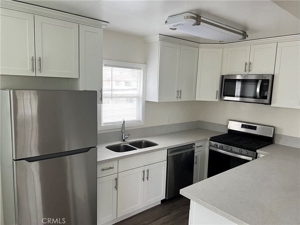 670 S 2nd Ave #1-2 - Photo 7 of 15