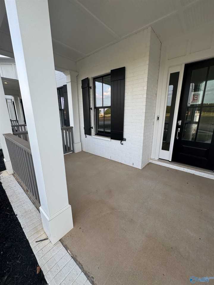 113 Moss Brook Ln - Photo 4 of 26