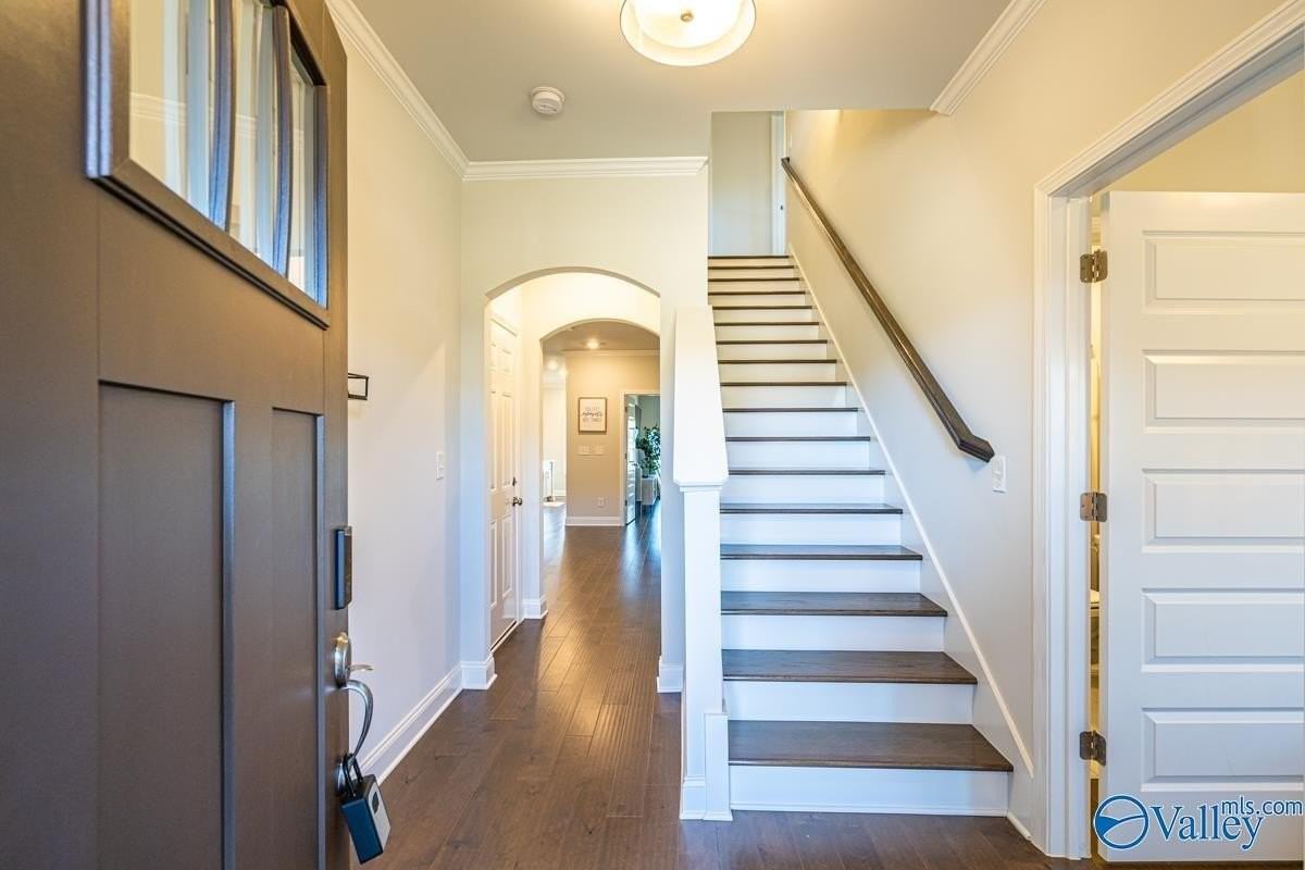 16308 Trestle St Se - Photo 3 of 31