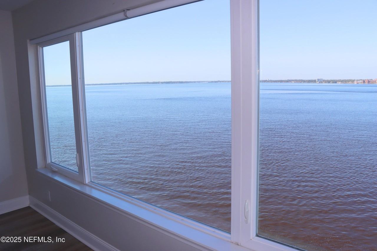 1590 Le Baron Avenue #1590 - Photo 5 of 14