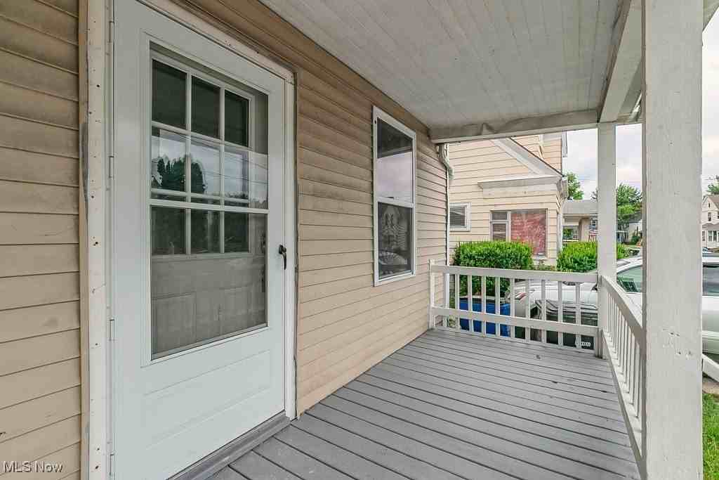 3724 W 41st St - Photo 4 of 23