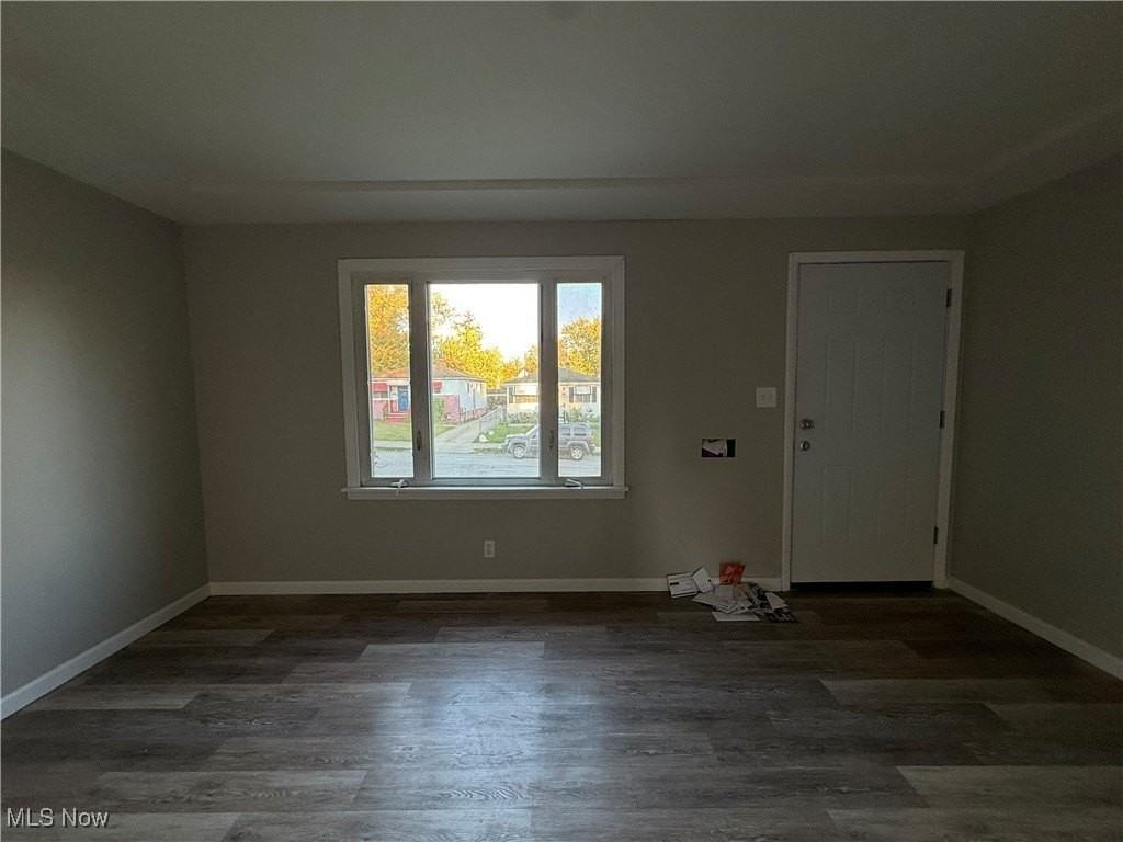 4468 E 156th St - Photo 5 of 16