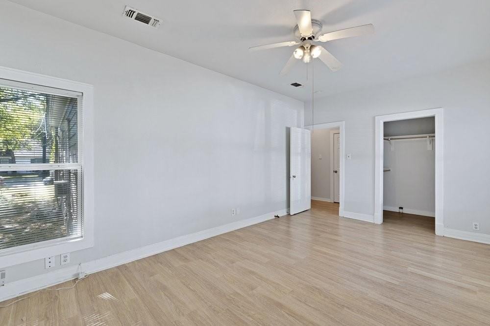 608 W Hickory St #B - Photo 5 of 19