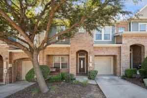 featured image of 3808 Vienna St