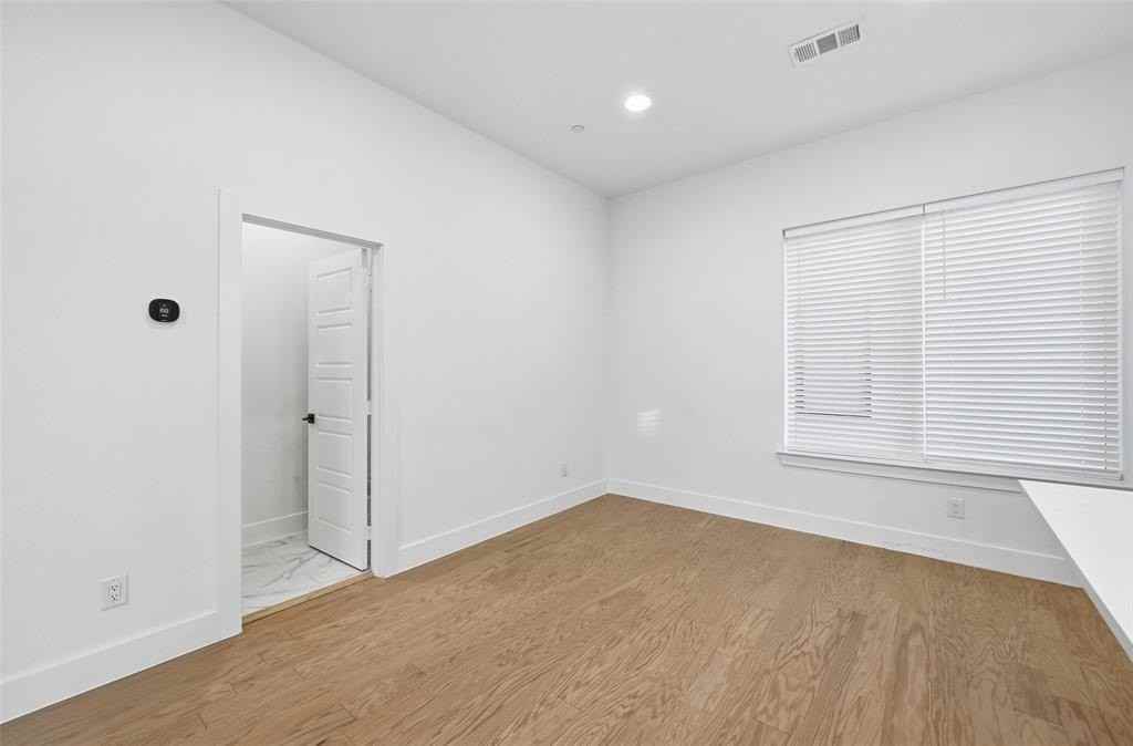 2610 Kimsey Dr #201 - Photo 6 of 28