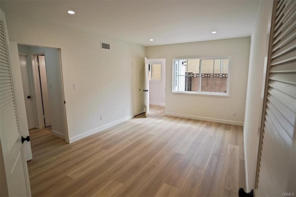 1925 W Parkside Ave - Photo 2 of 8
