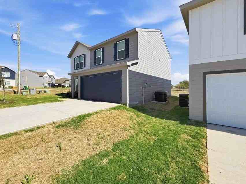 501 Sycamore Cv - Photo 5 of 40