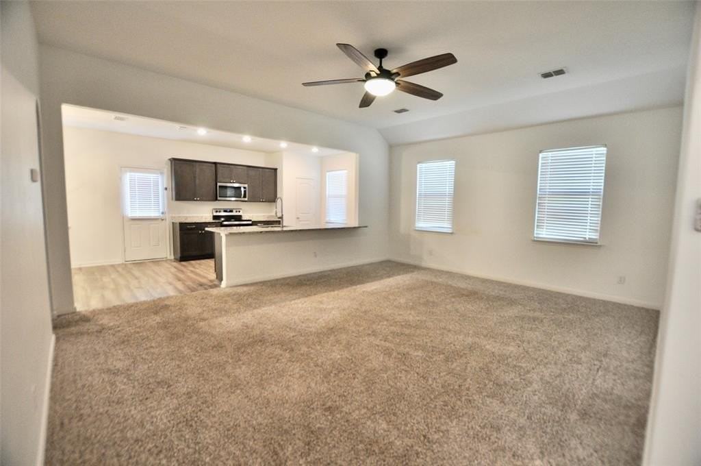 8405 Smokey Creek Pass - Photo 6 of 19