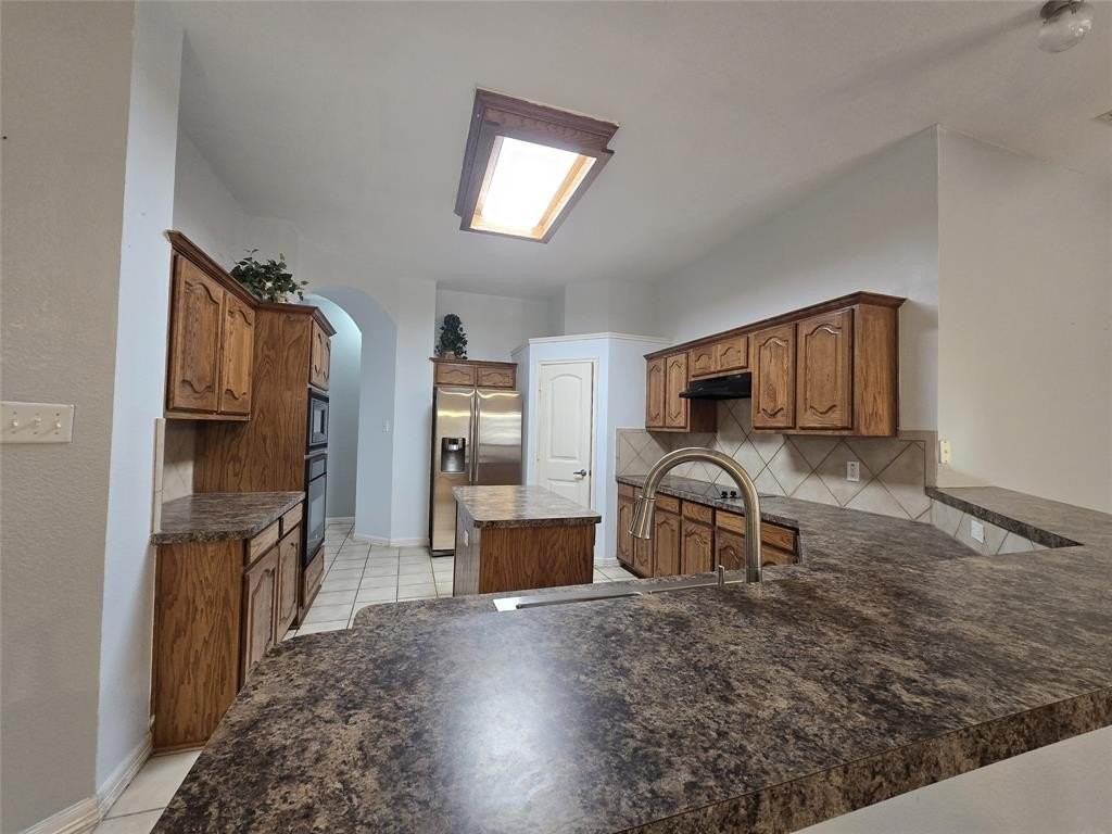 3414 Manor Dr - Photo 4 of 17