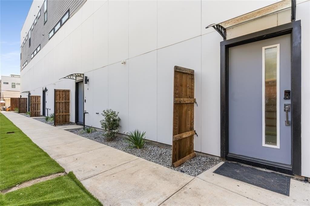 4223 Delano Pl #105 - Photo 2 of 25