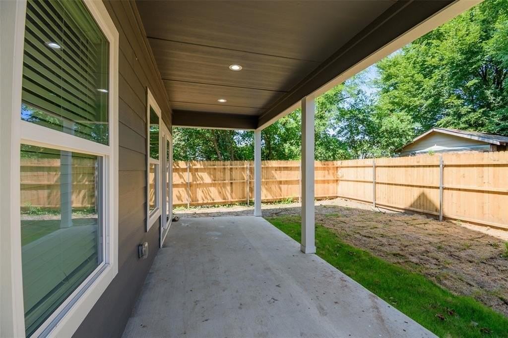 3708 Atlanta St - Photo 5 of 37