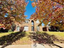 featured image of 830 San Jacinto Drive