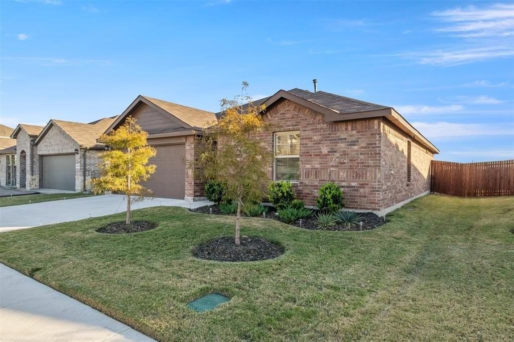 16313 Milwaukee St - Photo 2 of 28