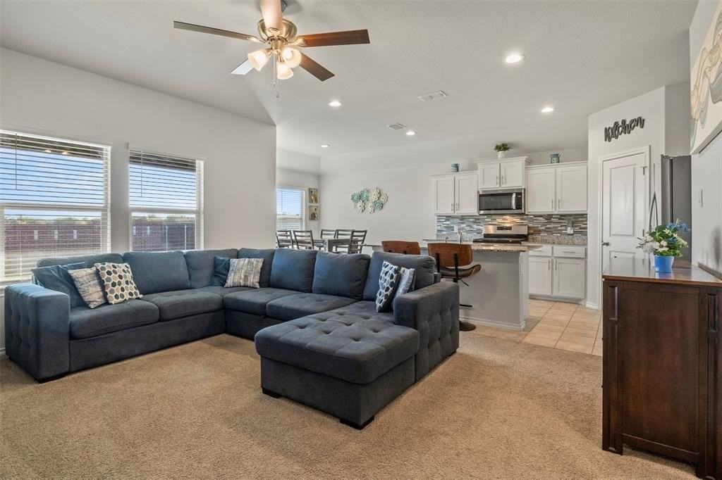 16313 Milwaukee St - Photo 6 of 28