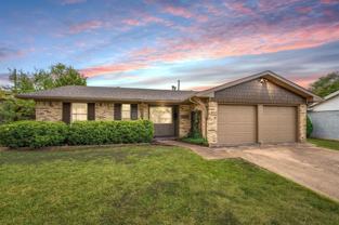 9811 Kingsman Dr - Photo 1 of 1