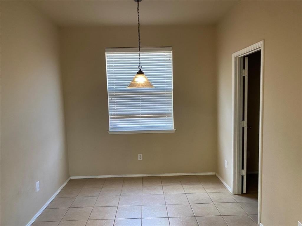 1716 River Oaks Dr - Photo 2 of 15