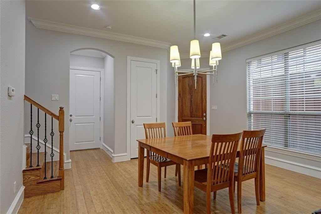 6010 La Vista Drive - Photo 6 of 21