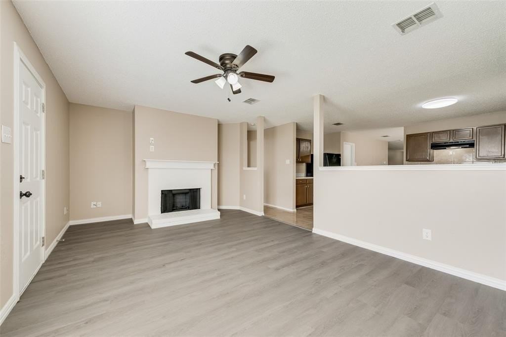 602 Ambarella St - Photo 5 of 19