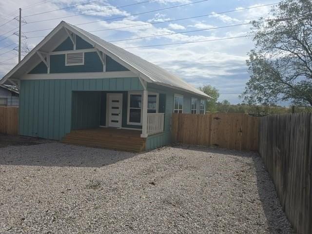 608 E Pecan St - Photo 2 of 25