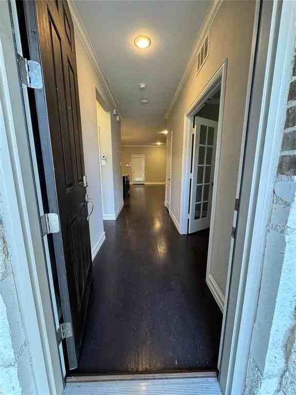 1522 Bellevue Ave - Photo 2 of 36