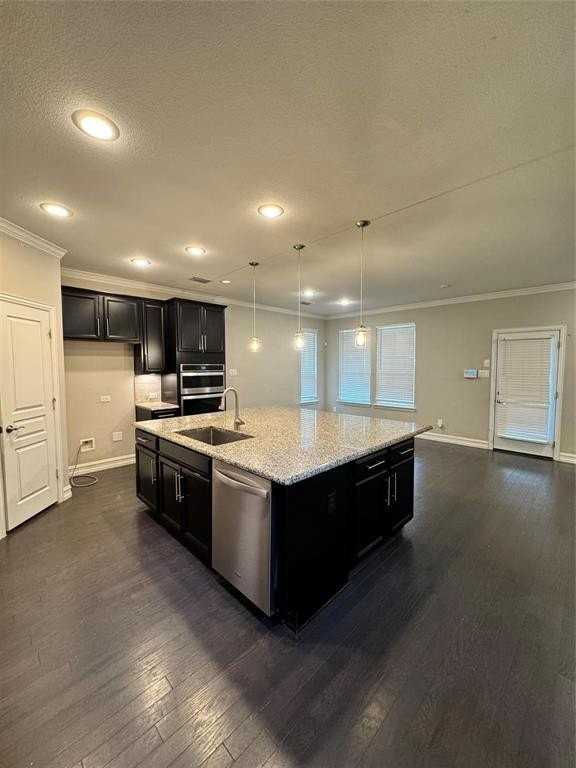 1522 Bellevue Ave - Photo 4 of 36