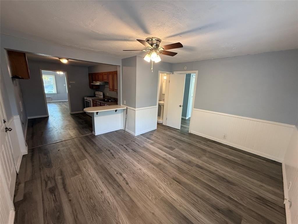 4328 Lubbock Ave - Photo 5 of 16