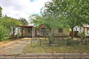 featured image of 1625 Burger St