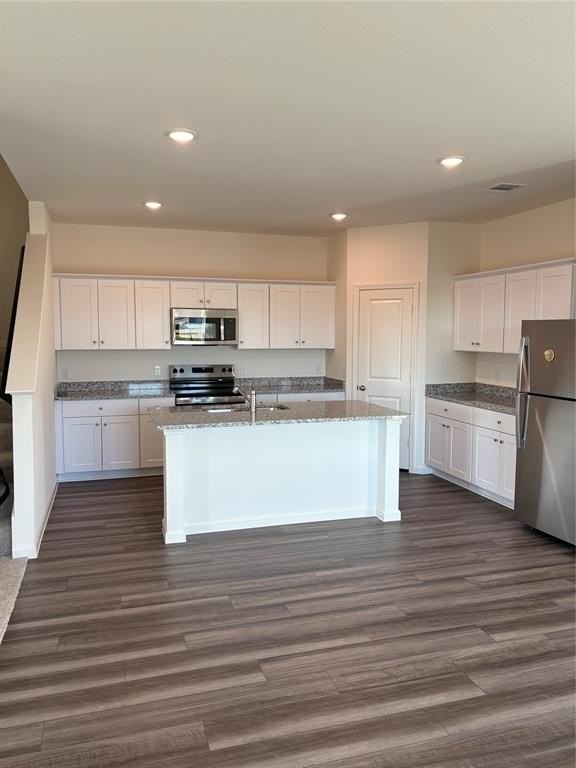 2310 States St - Photo 6 of 32