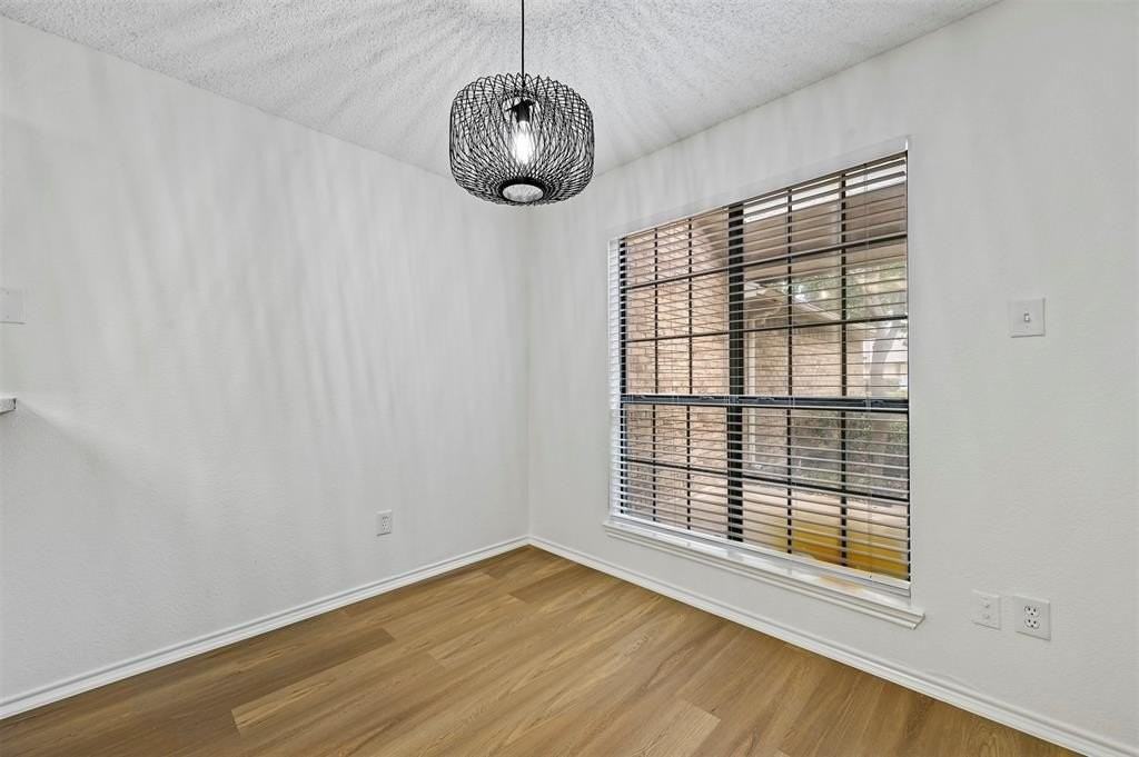 4044 Saint Christopher Ln - Photo 6 of 14