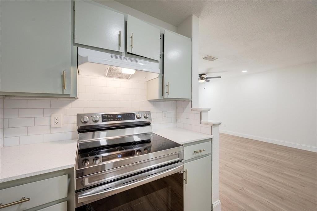 805 W Chambers St #B - Photo 6 of 13