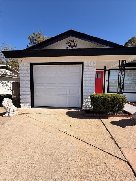 605 N Davis Dr - Photo 7 of 27