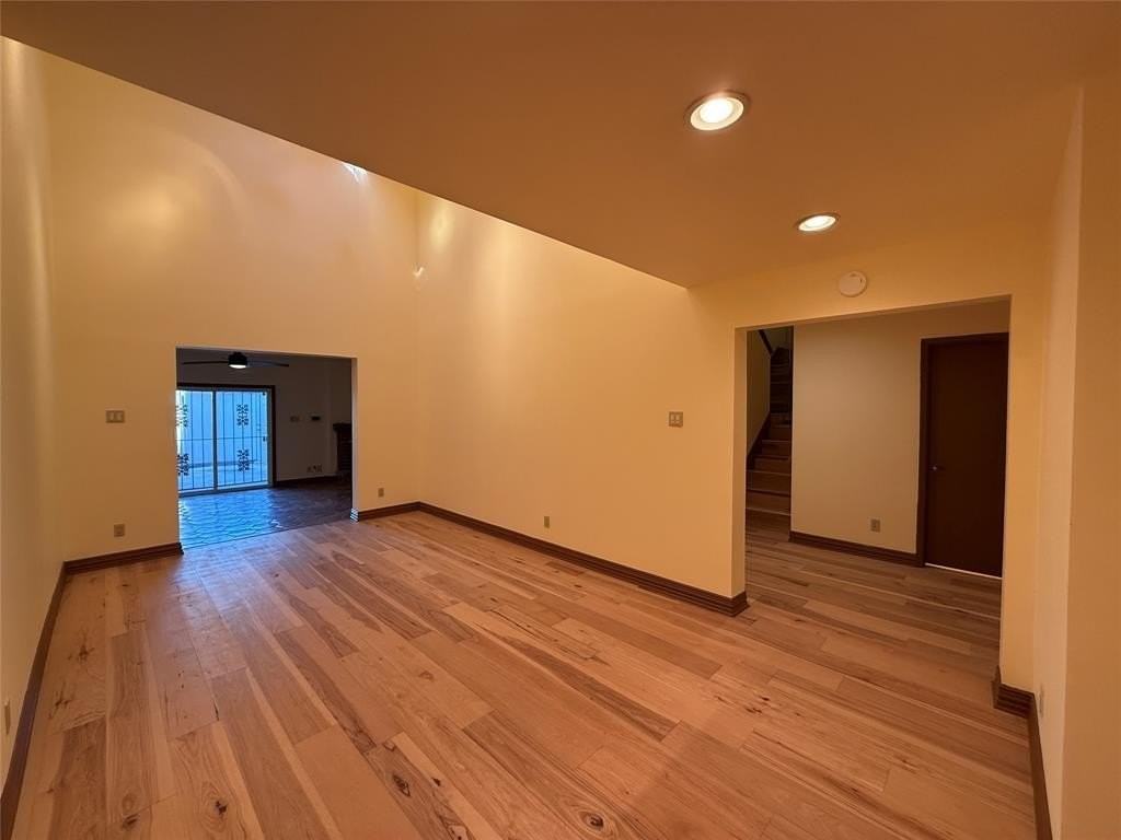 12513 Burninglog Ln - Photo 3 of 27