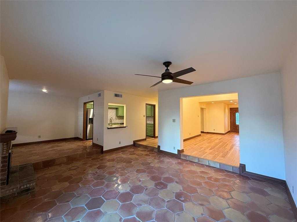 12513 Burninglog Ln - Photo 5 of 27