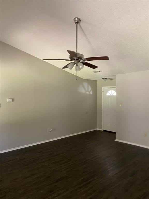 822 Collins Blvd - Photo 6 of 16