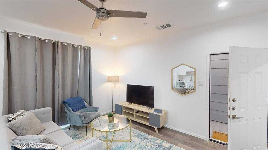 3235 Dallas St #1201