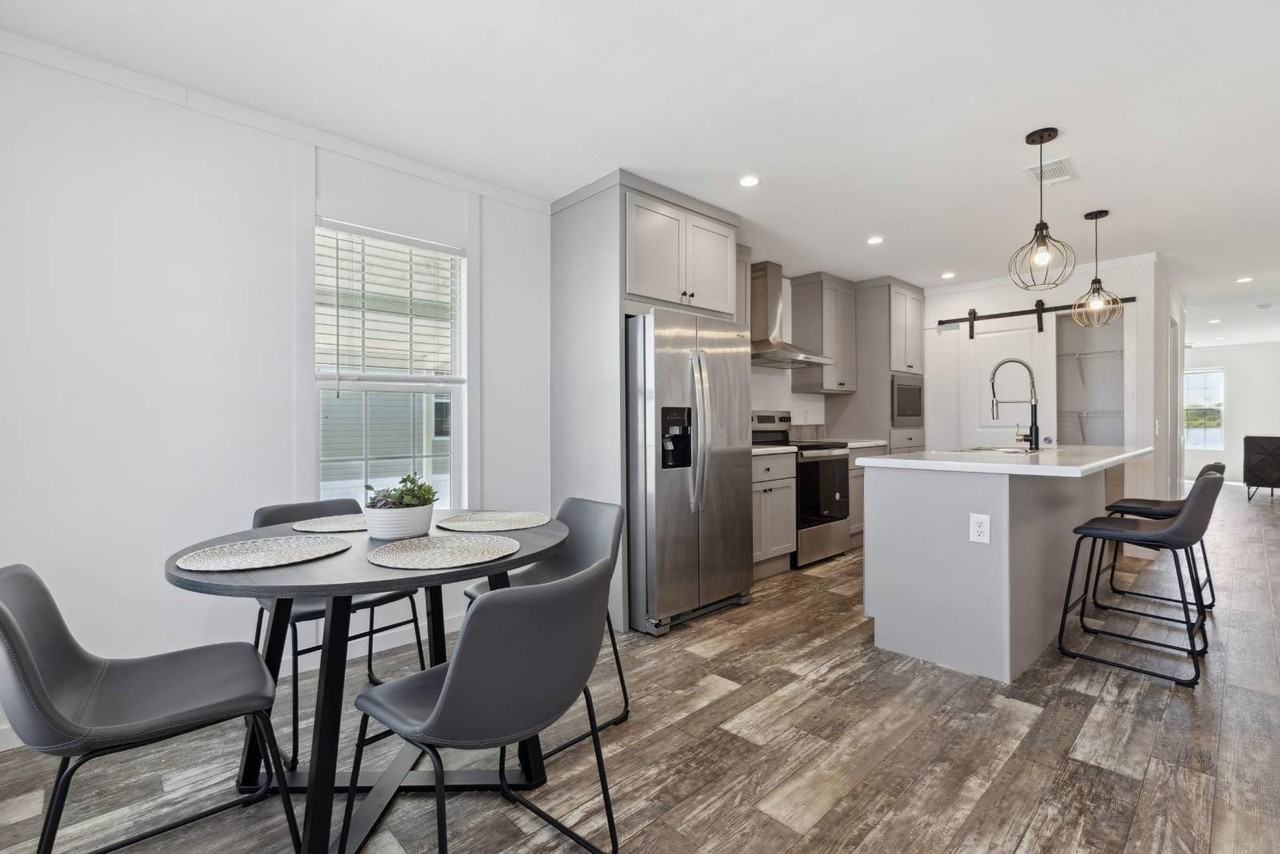 31 Live Bait Dr - Photo 2 of 19