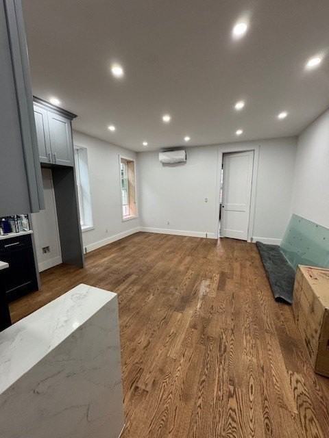 275 275 E 55th Street and Snyder Ave - Photo 4 of 18