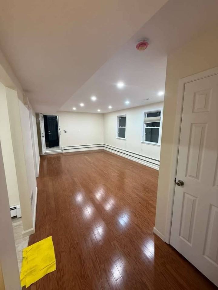 6706 171st St #2 - Photo 2 of 9