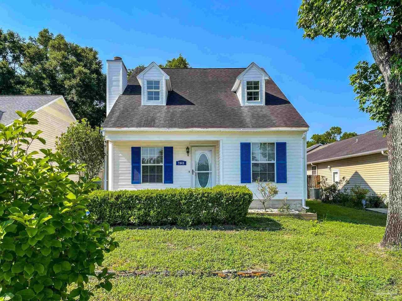 7045 Weatherwood Dr - Photo 3 of 35