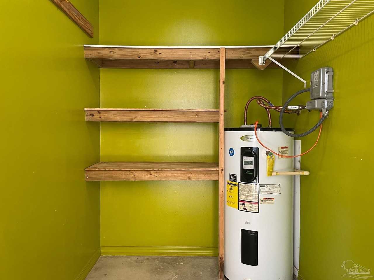 7045 Weatherwood Dr - Photo 6 of 35