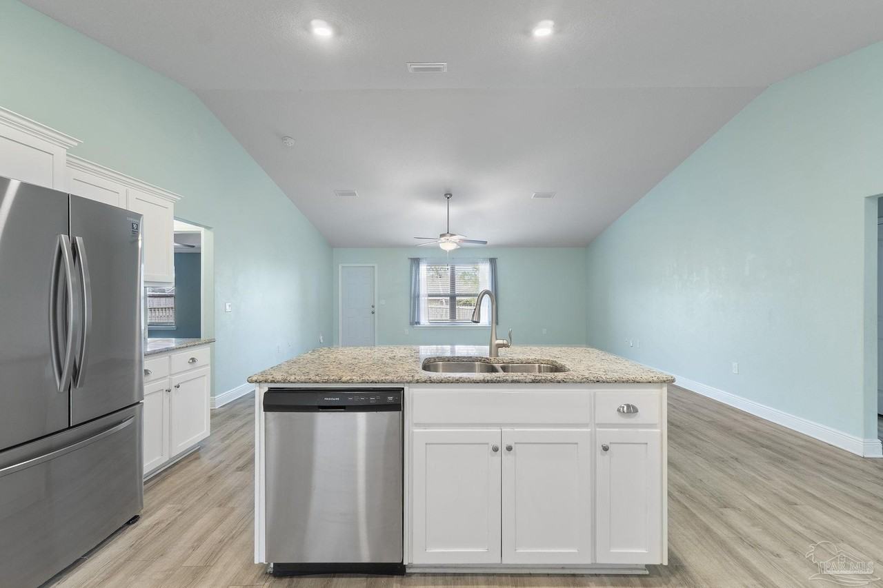 3590 Conley Drive - Photo 7 of 37