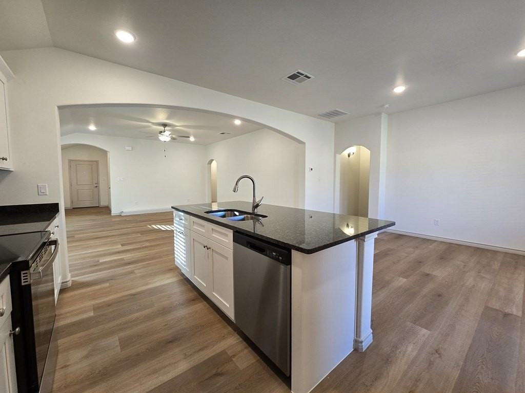 1313 Hogback Way - Photo 7 of 22