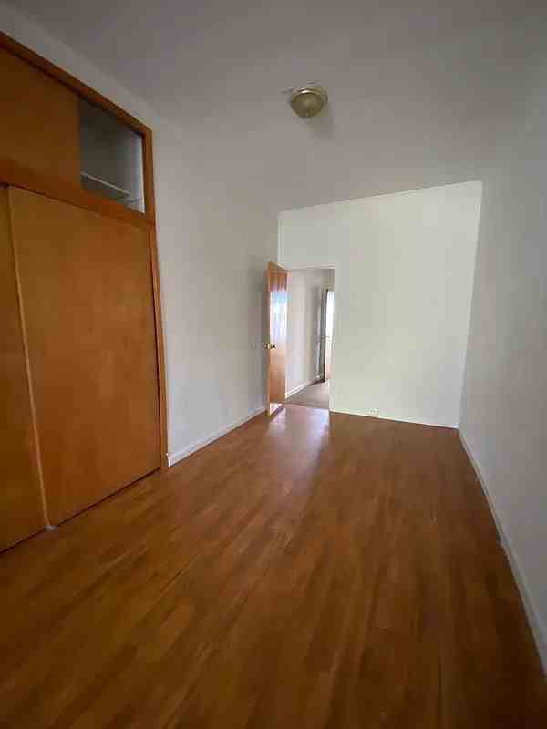 18 Harman Street #2R - Photo 2 of 6