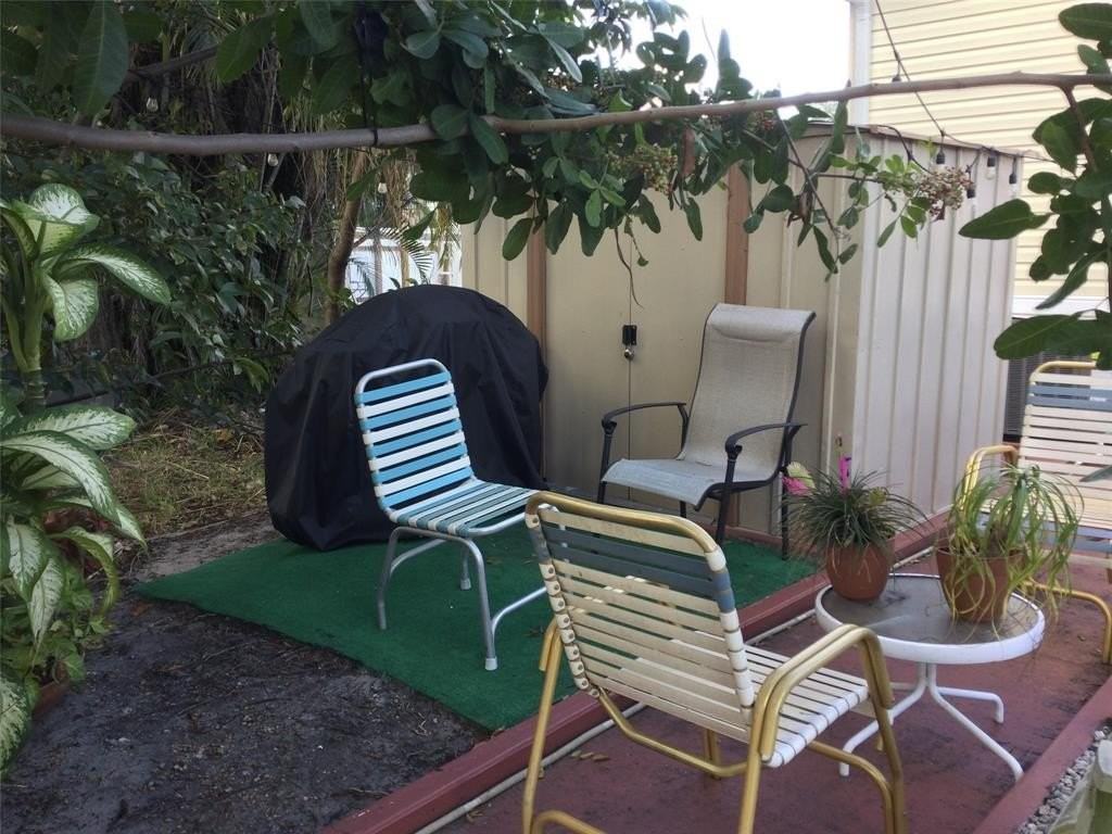 1449 Sw 87th Ter - Photo 6 of 17