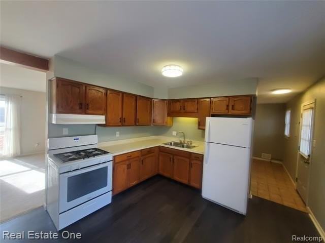 137 Birchwood Dr - Photo 3 of 15