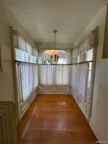 426 E 4th St - Photo 5 of 26