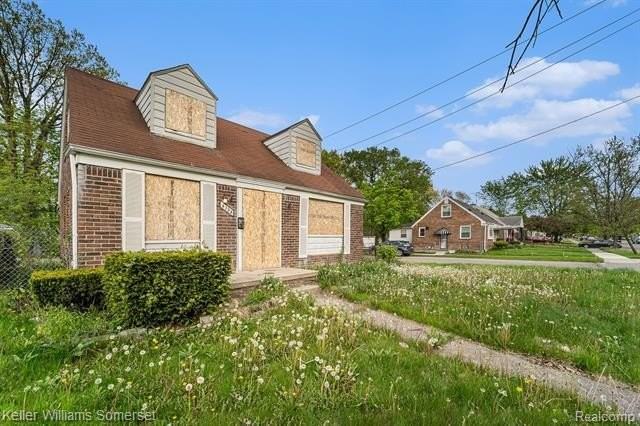 6306 Farmbrook St - Photo 2 of 13