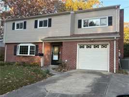 featured image of 521 Lynn Shores Drive