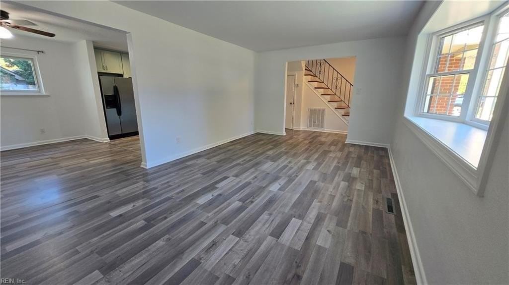 521 Lynn Shores Dr - Photo 6 of 46